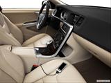  Zune and auxiliary jack photo